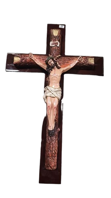 JESUS EN LA CRUZ DE TRONCO CON BASE PLANA 24 IN